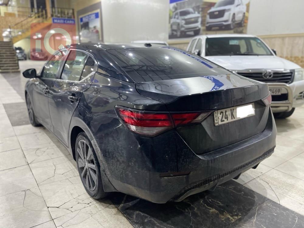 نیسان سێنترا